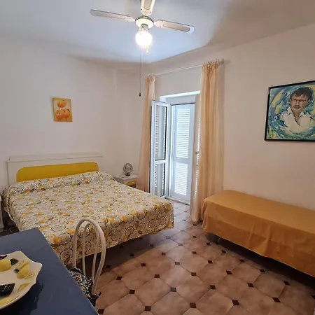 Terrazza Sul Porto Da Gianco פונזה